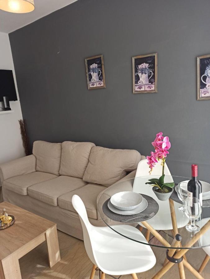 M&M Small House Rhodes City Extérieur photo